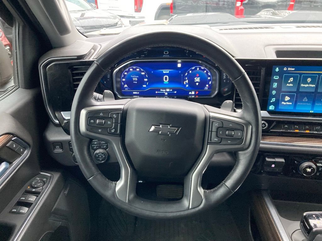 Used 2022 Chevrolet Silverado 1500 LT Trail Boss w/ LT Trail Boss Premium Package AWD/4WD image 12