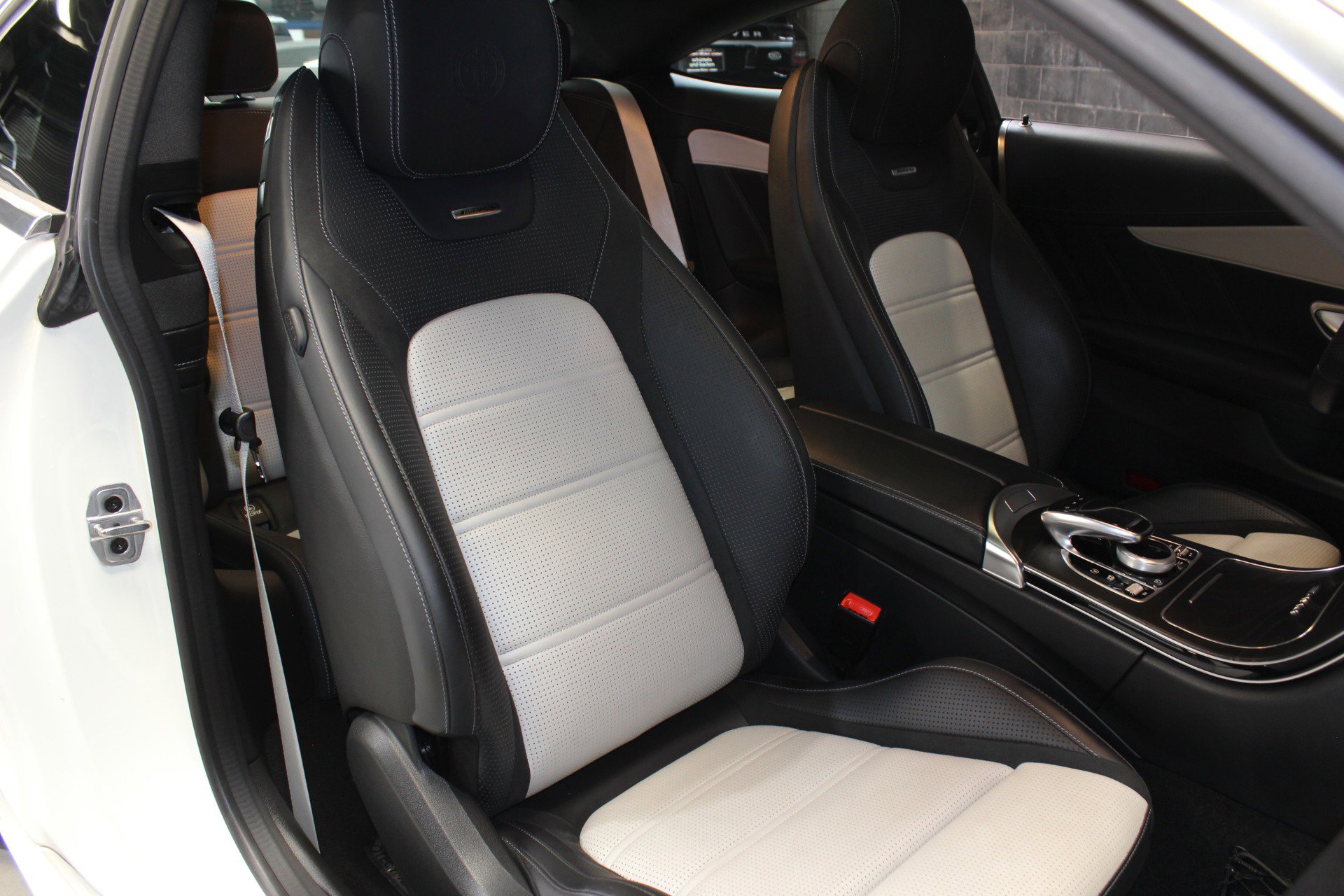 Used 2020 Mercedes-Benz C 63 AMG S w/ Multimedia Package image 35