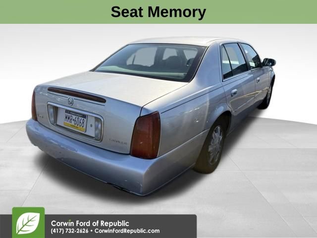 Used 2004 Cadillac De Ville w/ Equipment Group FWD image 5