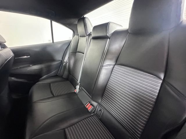 Used 2025 Toyota Corolla XSE FWD image 15