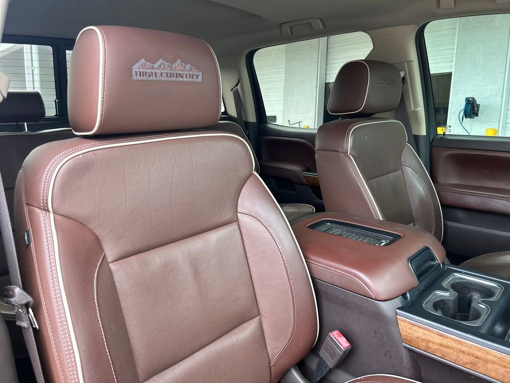 Used 2016 Chevrolet Silverado 1500 High Country w/ High Country Premium Package AWD/4WD image 12
