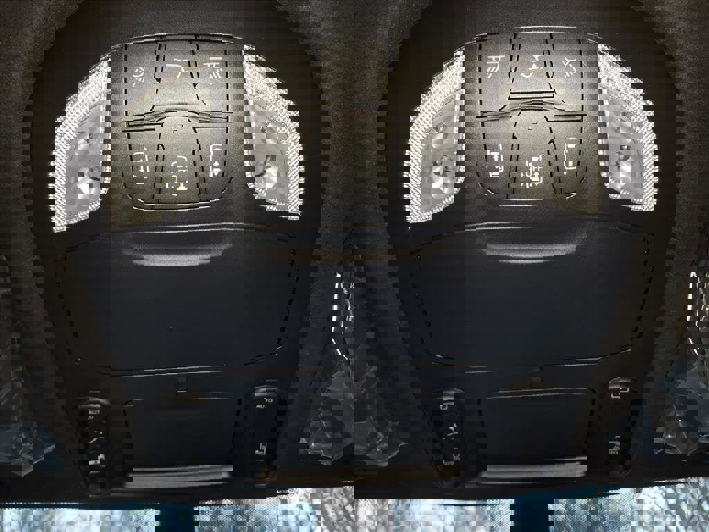 New 2026 Chrysler Pacifica Pinnacle image 10