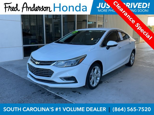 Used 2017 Chevrolet Cruze Premier image 1