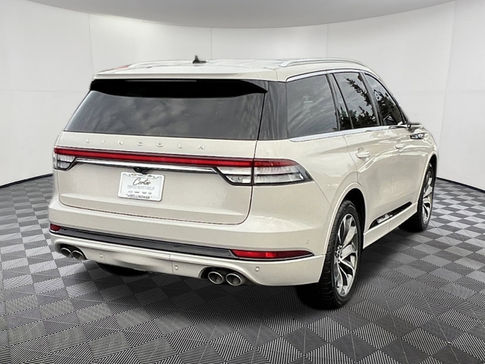 Used 2021 Lincoln Aviator Grand Touring w/ Equipment Group 302A image 6