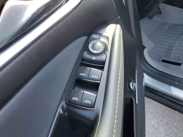 Used 2023 Buick Enclave Essence w/ Experience Buick Package FWD image 16