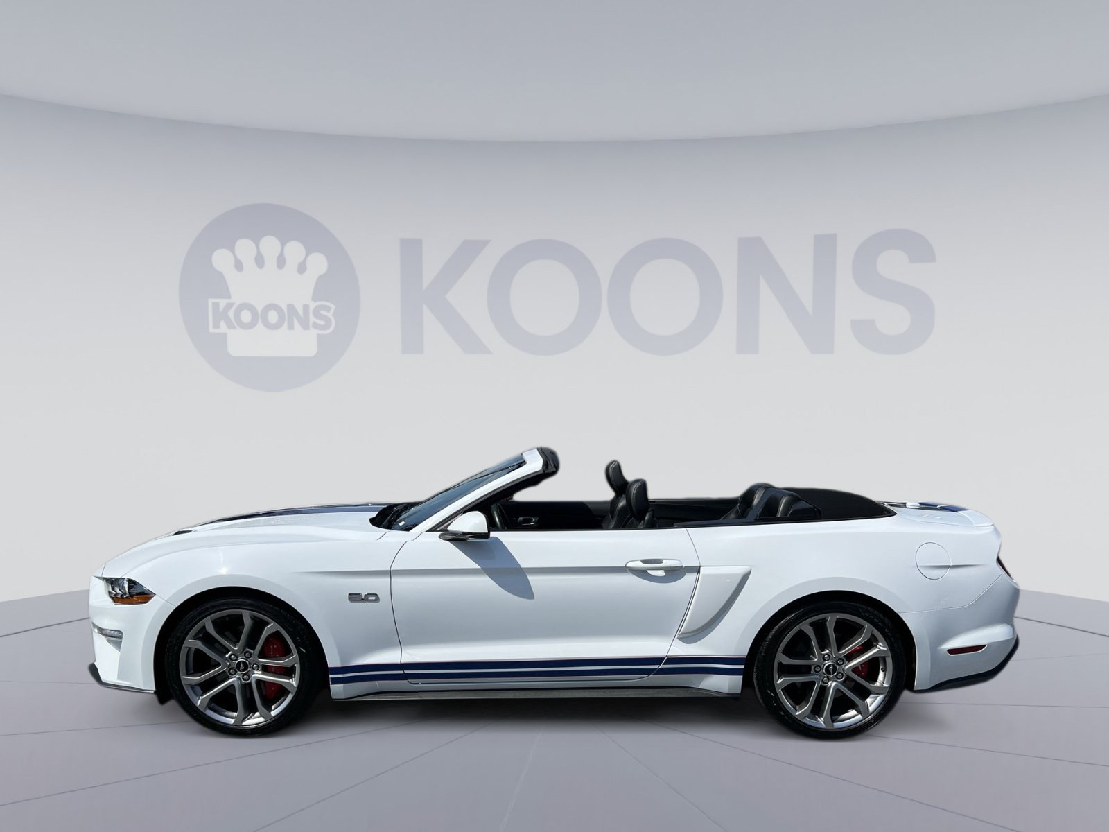 Used 2023 Ford Mustang GT Premium w/ Equipment Group 401A RWD image 2