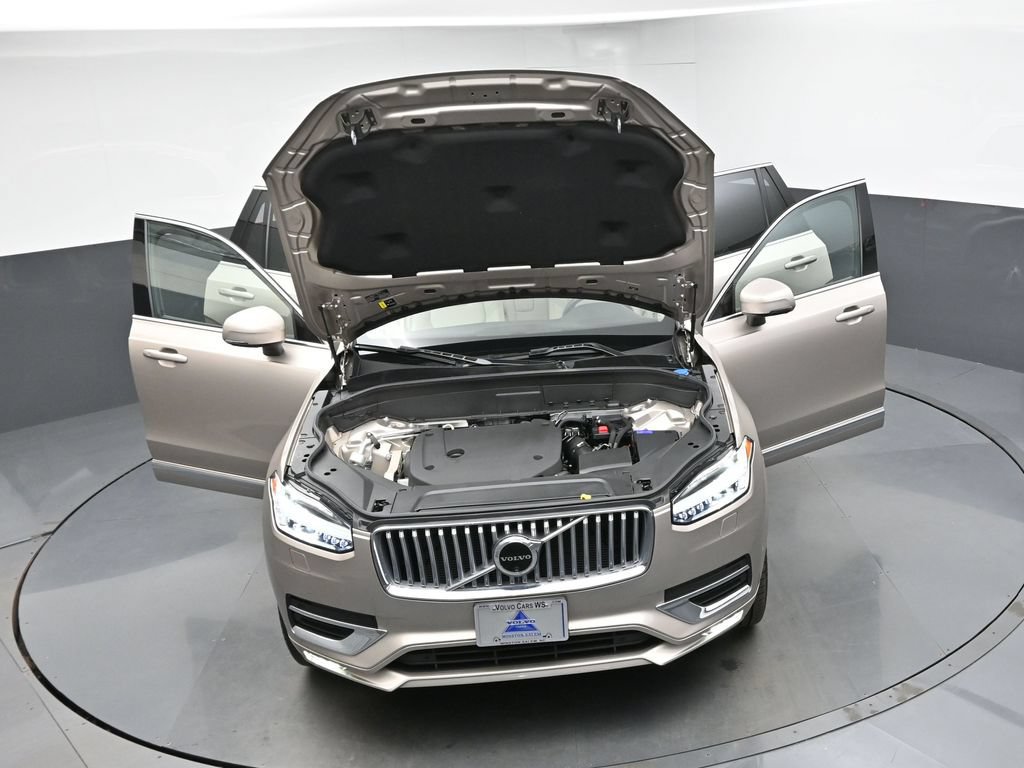 Used 2024 Volvo XC90 B6 Plus w/ Protection Package Premier AWD/4WD image 49