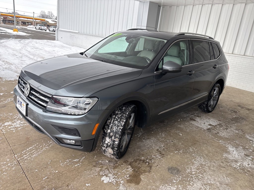 Used 2020 Volkswagen Tiguan SEL image 3