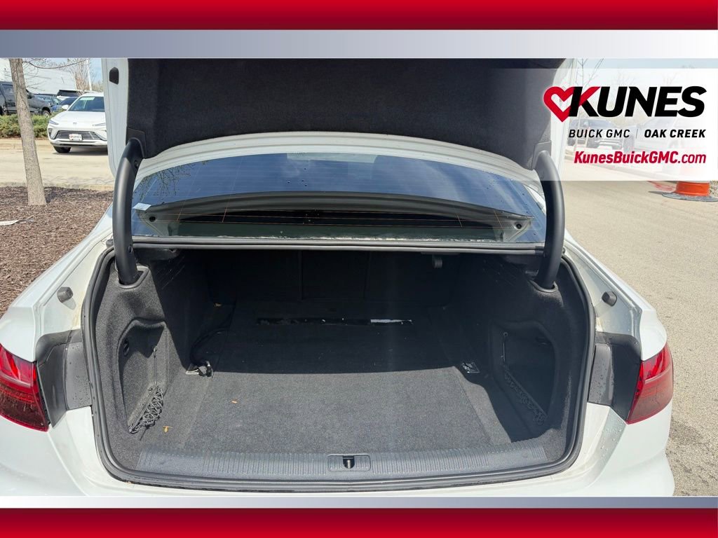 Used 2021 Audi A4 2.0T Premium AWD/4WD image 5