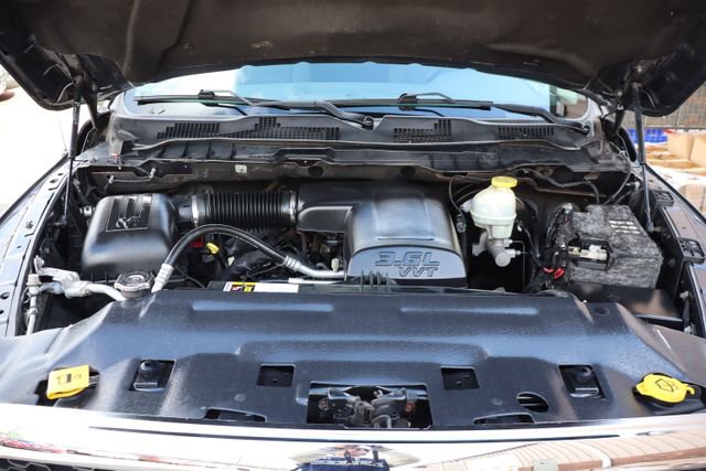 Used 2017 RAM 1500 ST w/ SXT Appearance Group AWD/4WD image 43