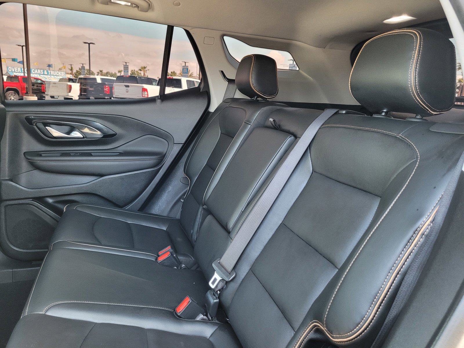 Used 2022 GMC Terrain AT4 w/ Tech Package image 12