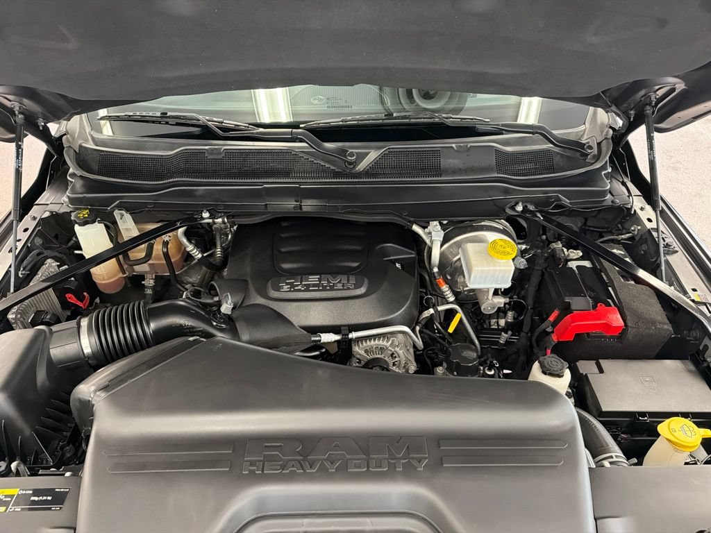 Certified 2024 RAM 2500 Big Horn w/ Night Edition AWD/4WD image 31