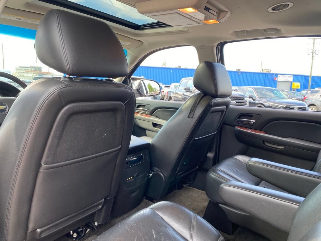 Used 2012 Chevrolet Suburban LTZ AWD/4WD image 15