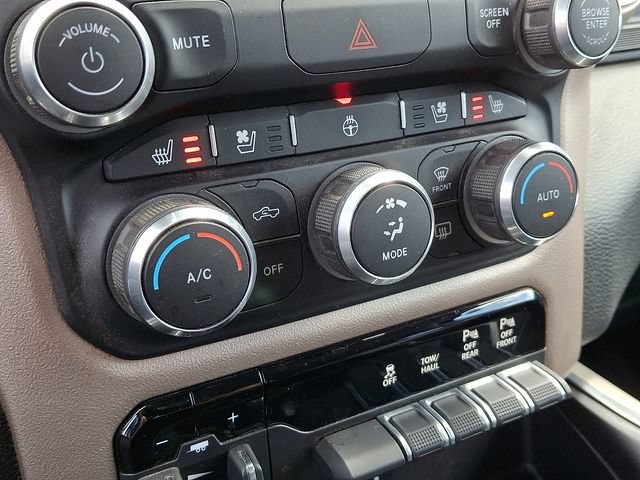 Used 2022 RAM 1500 Laramie AWD/4WD image 17