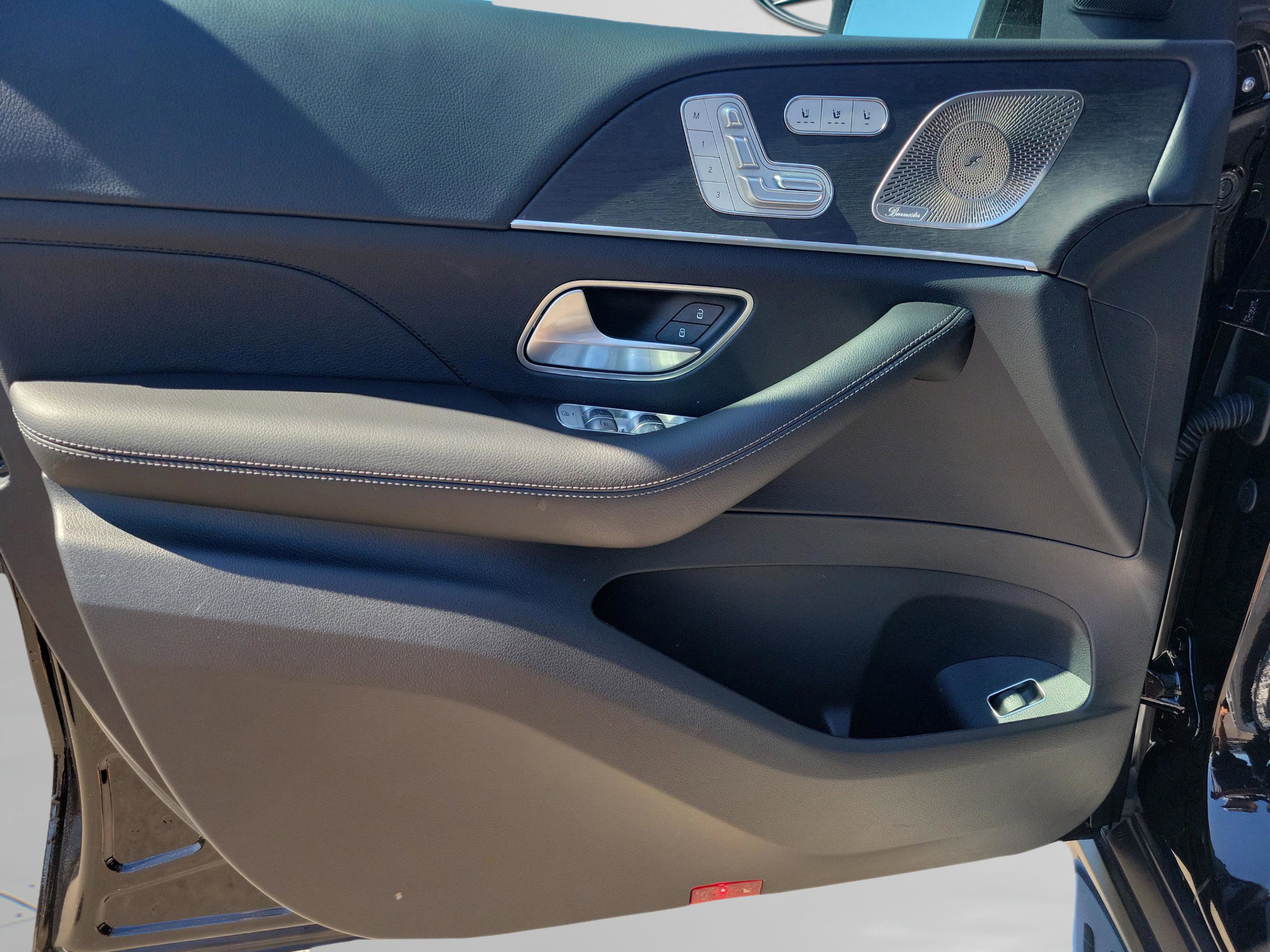 Certified 2026 Mercedes-Benz GLS 580 4MATIC image 30