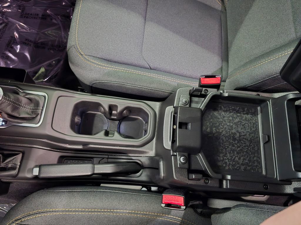 Used 2025 Jeep Wrangler Sport S image 28