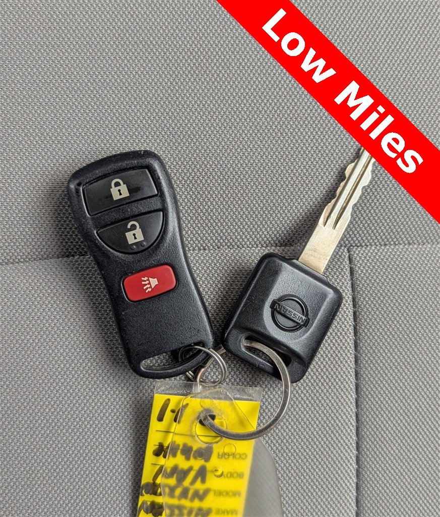 Used 2020 Nissan NV 3500 S image 28