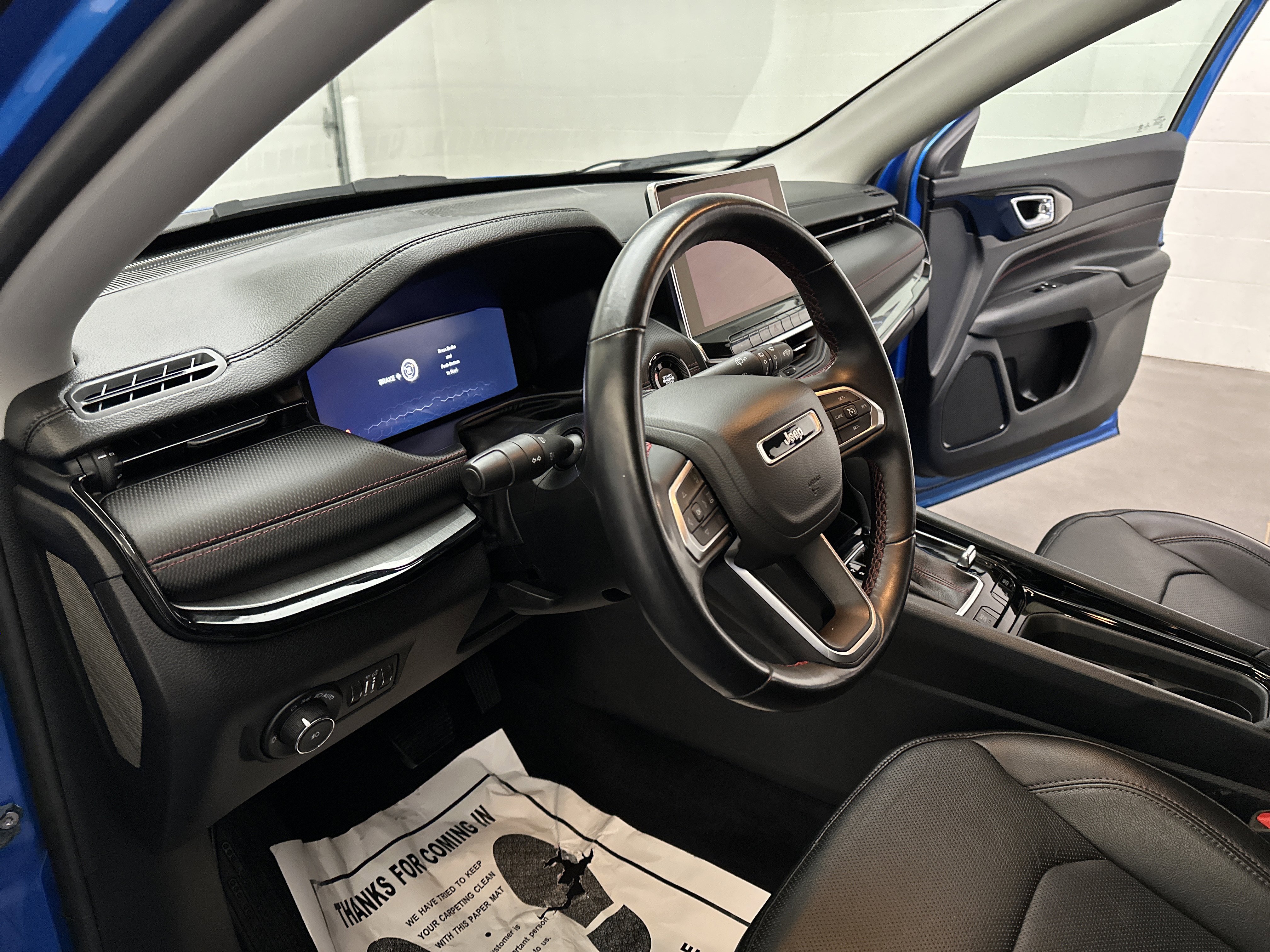 Used 2022 Jeep Compass Trailhawk w/ Trailhawk Elite Group image 16