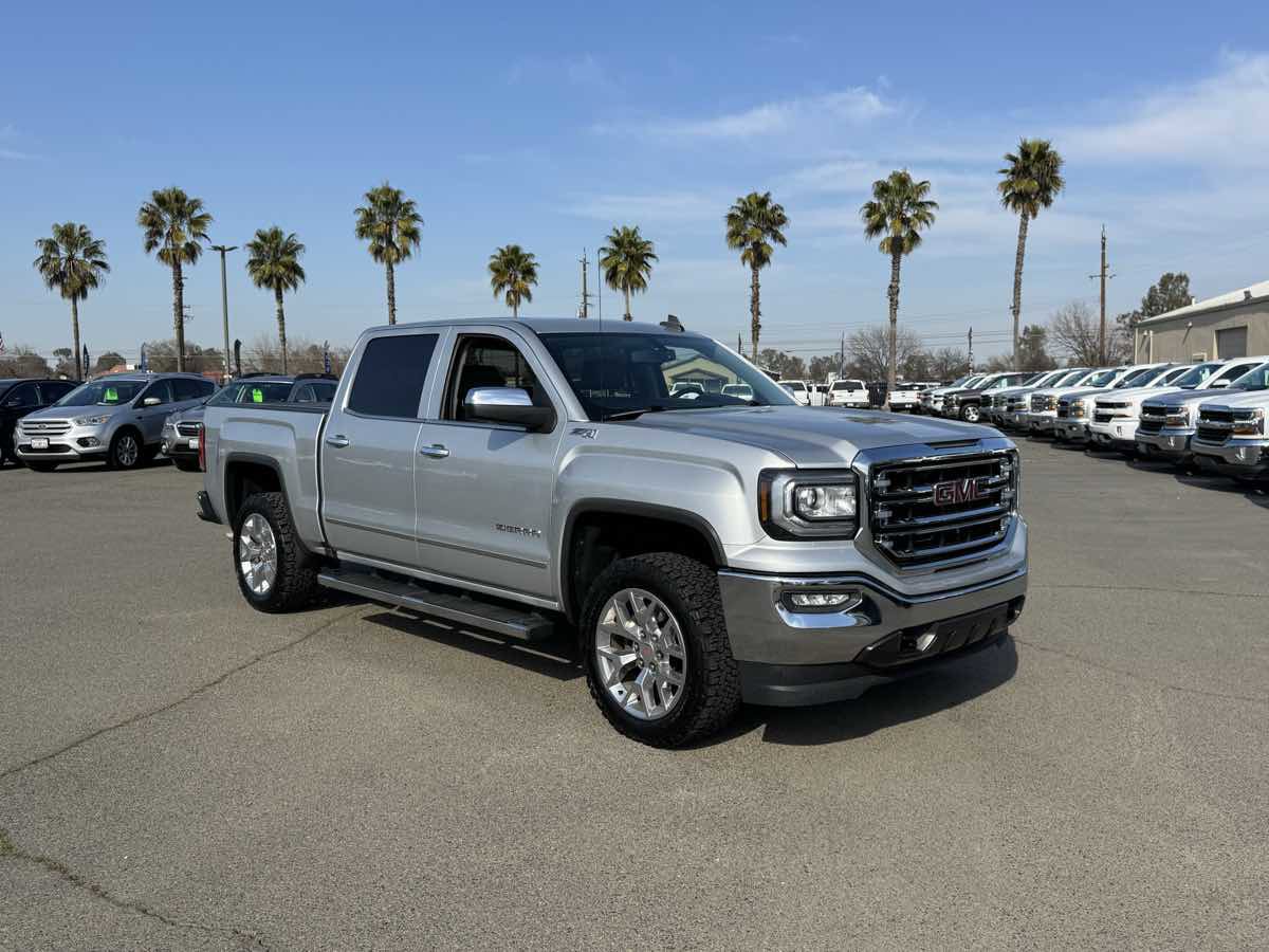 Used 2018 GMC Sierra 1500 SLT w/ SLT Premium Package image 2