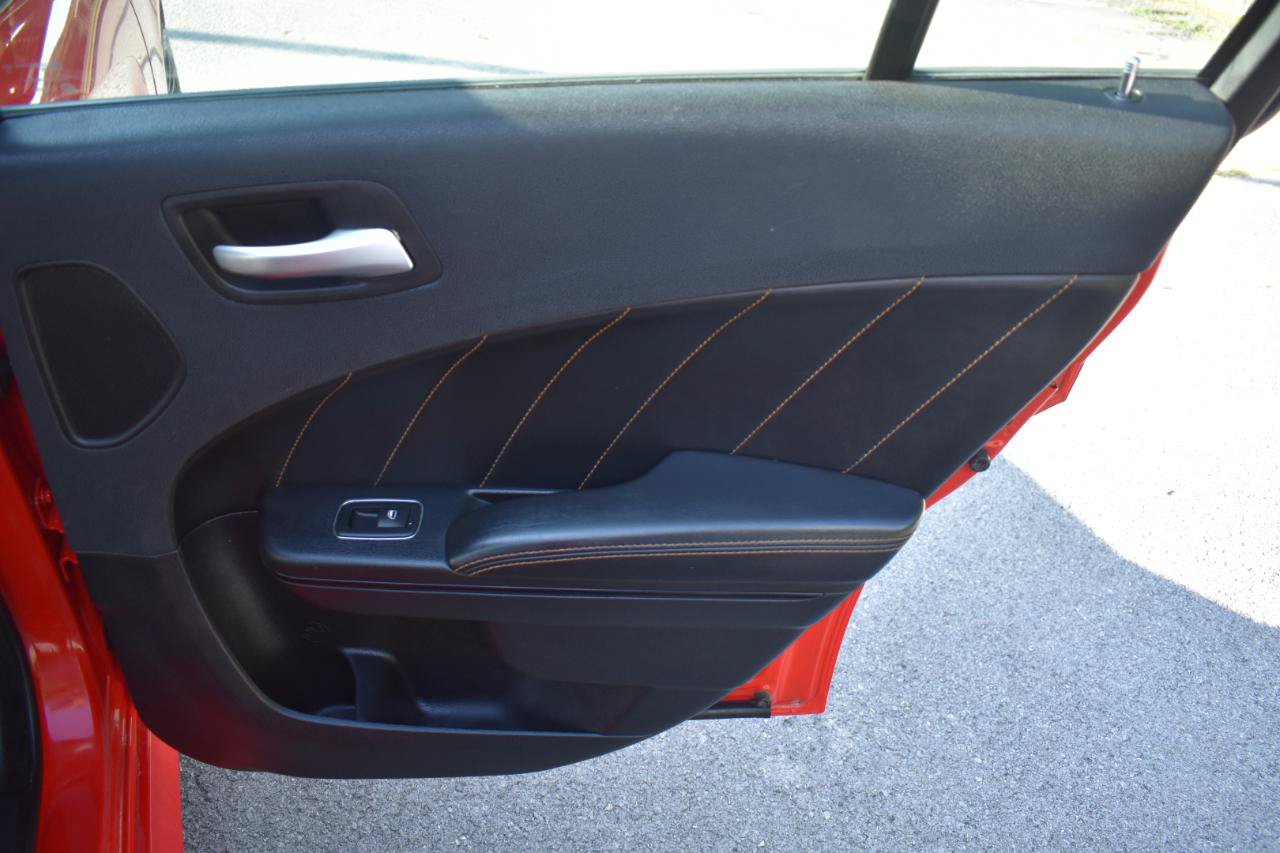 Used 2017 Dodge Charger R/T RWD image 27