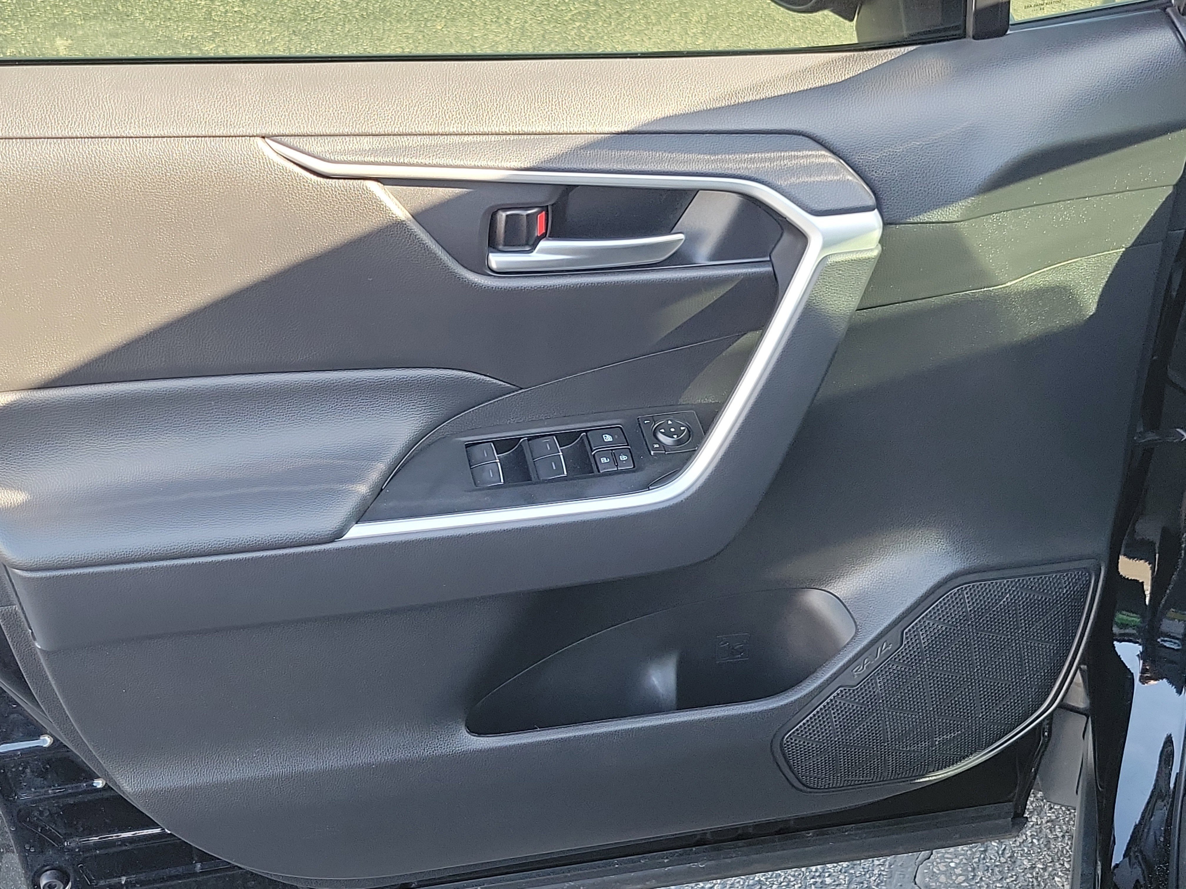 Used 2025 Toyota RAV4 Woodland Edition w/ Weather Package image 18