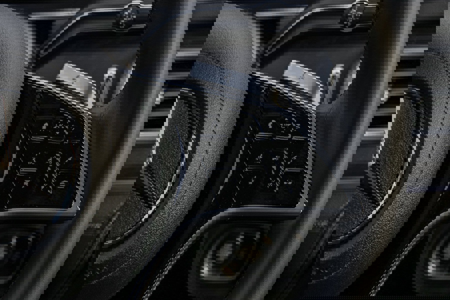 New 2026 Mercedes-Benz GLE 450 4MATIC image 16