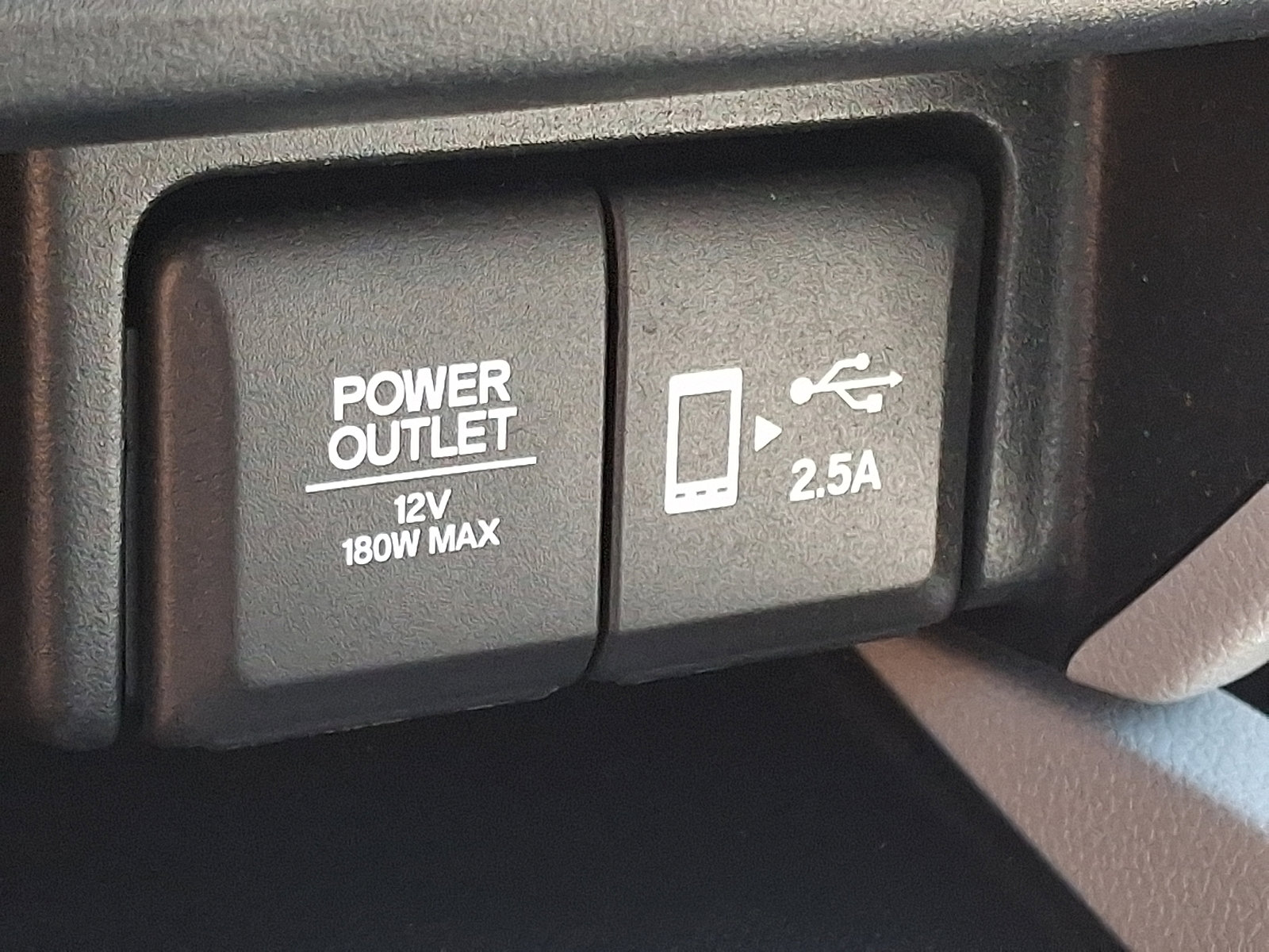 Used 2021 Honda Pilot EX image 25