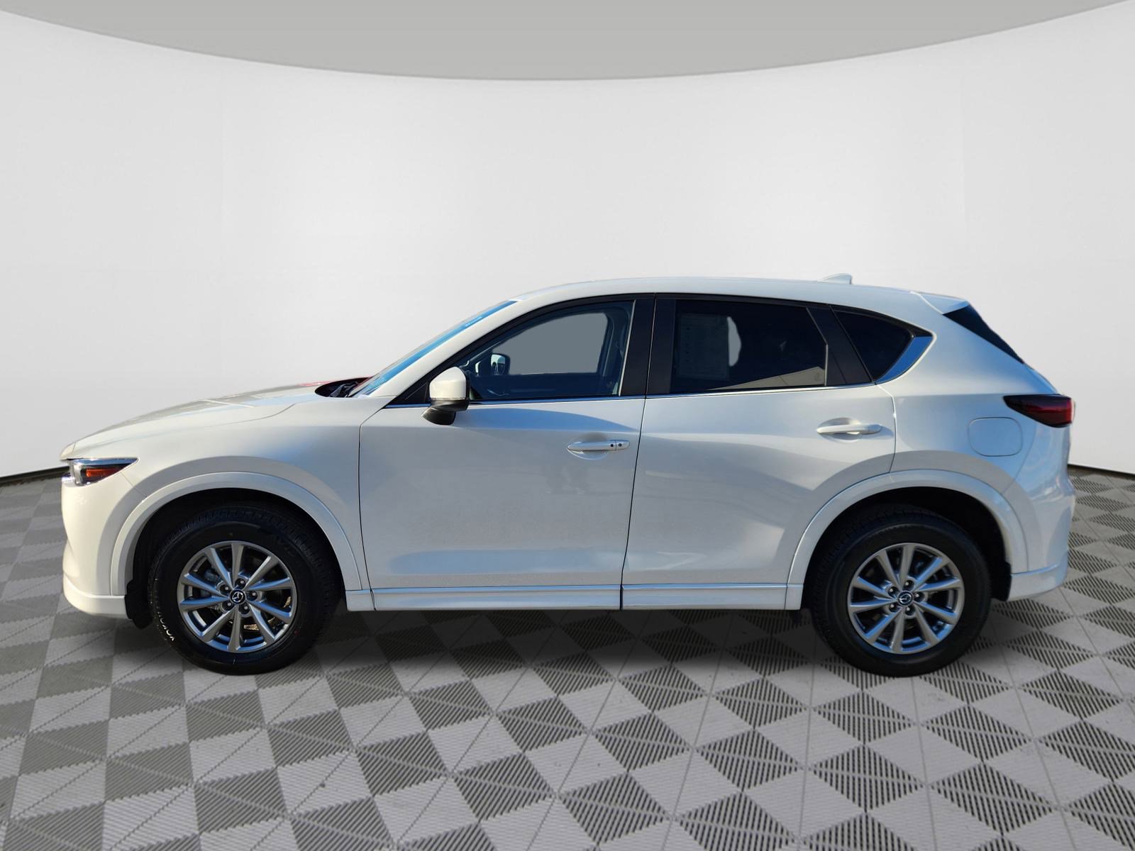 Certified 2024 MAZDA CX-5 AWD 2.5 S w/ Preferred Package image 5