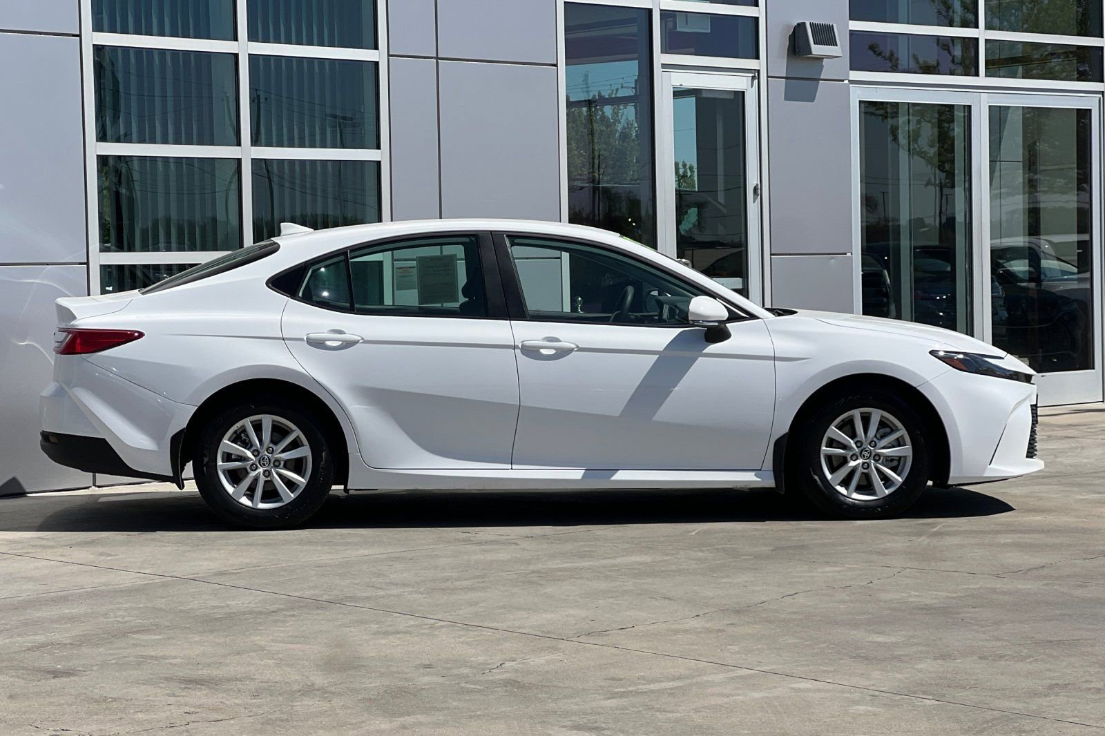 Certified 2025 Toyota Camry LE FWD image 3