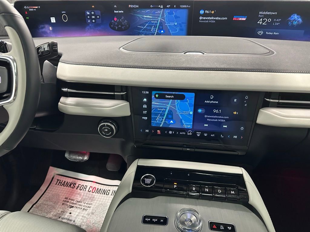 Used 2025 Lincoln Navigator L Reserve image 47