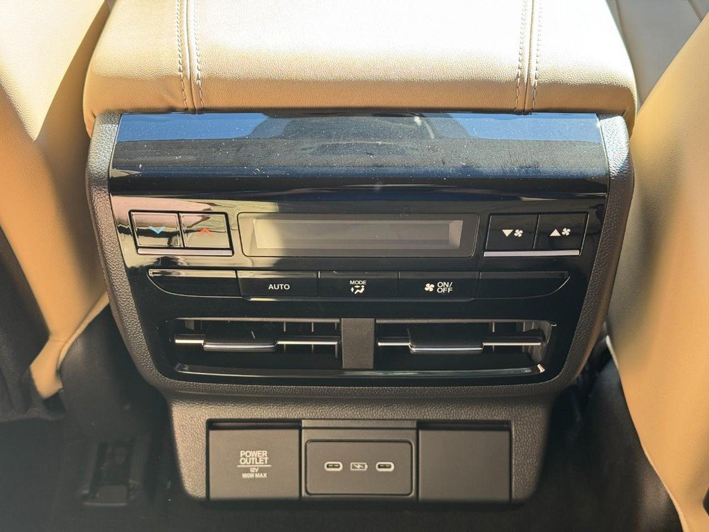 Certified 2025 Acura MDX w/ Technology Package AWD/4WD image 14