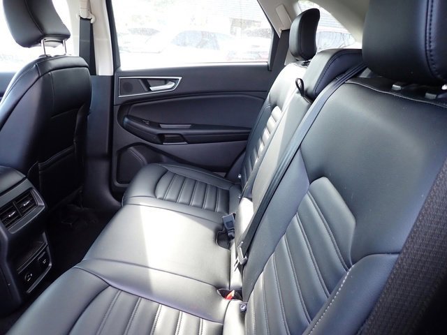 Certified 2022 Ford Edge SEL w/ Convenience Package image 18
