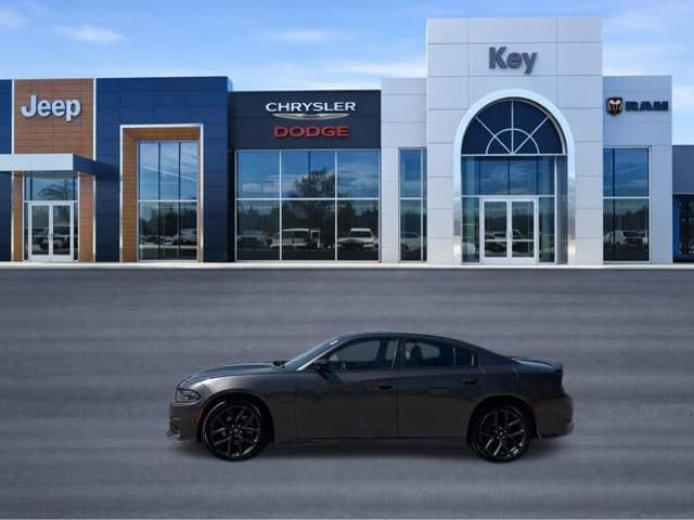 Used 2022 Dodge Charger R/T w/ Blacktop Package RWD image 2