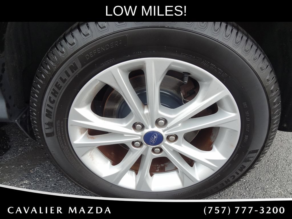 Used 2017 Ford Escape SE FWD image 32