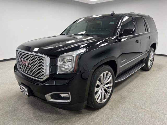 Used 2017 GMC Yukon Denali w/ Open Road Package AWD/4WD image 4