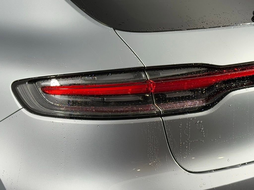 New 2026 Porsche Macan image 16