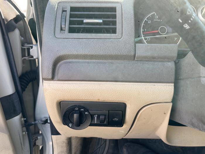 Used 2008 Ford Fusion SE image 33