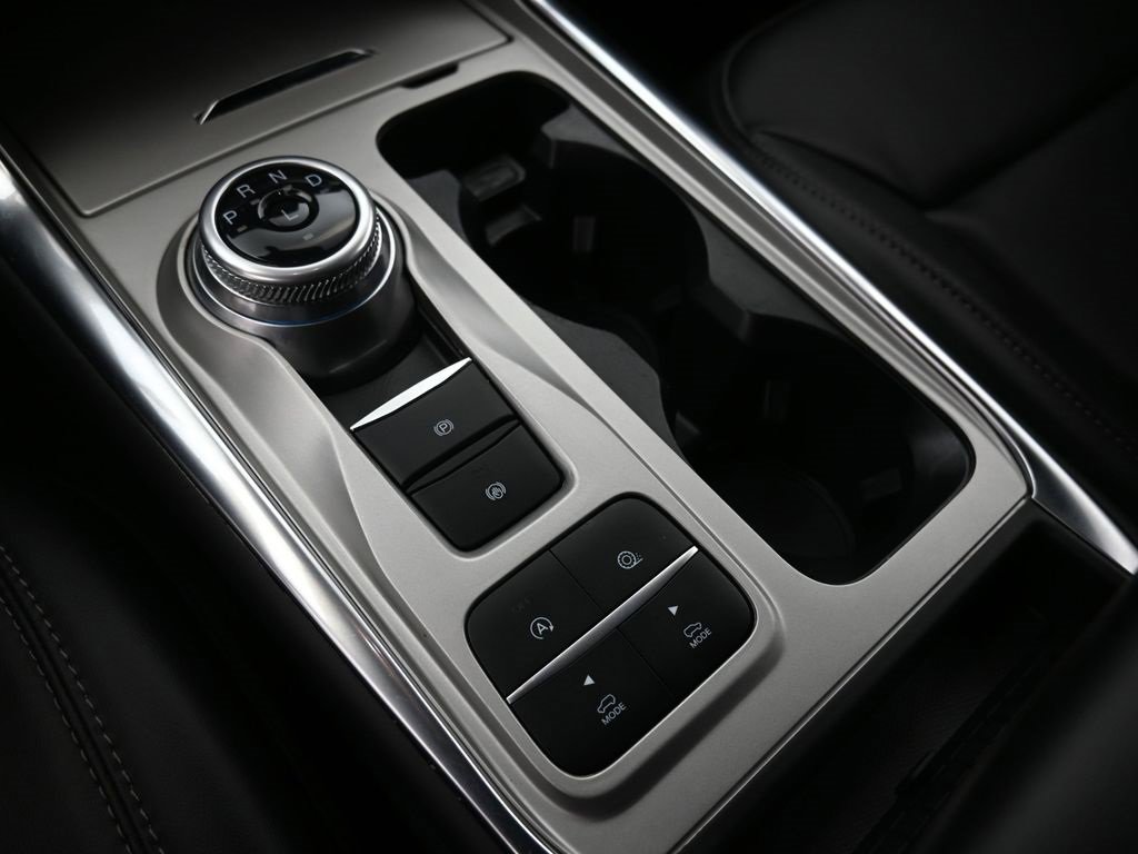 Certified 2023 Ford Explorer XLT w/ Equipment Group 202A image 30