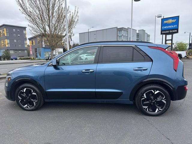 Certified 2023 Kia Niro Wave w/ Wave Preserve Package FWD image 9