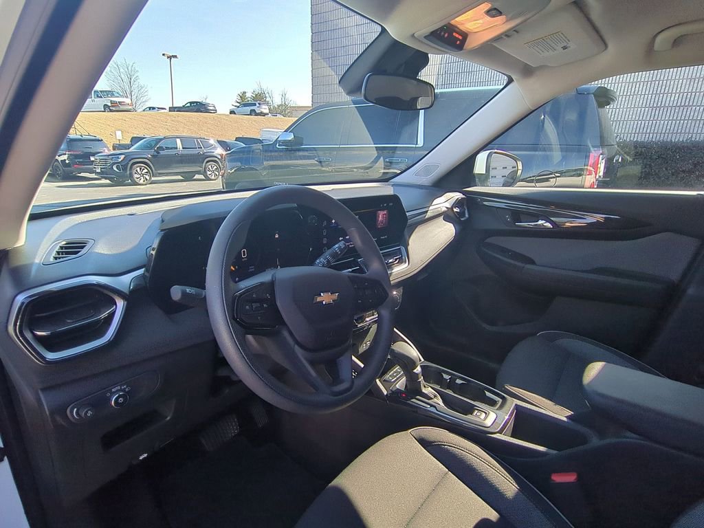 Used 2025 Chevrolet TrailBlazer LT image 15