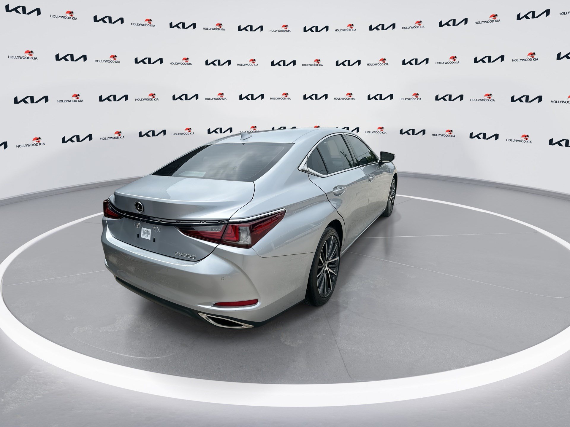 Used 2023 Lexus ES 350 w/ Premium Package FWD image 8
