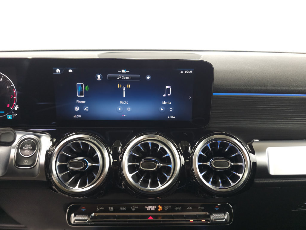 Certified 2026 Mercedes-Benz GLB 250 4MATIC image 17