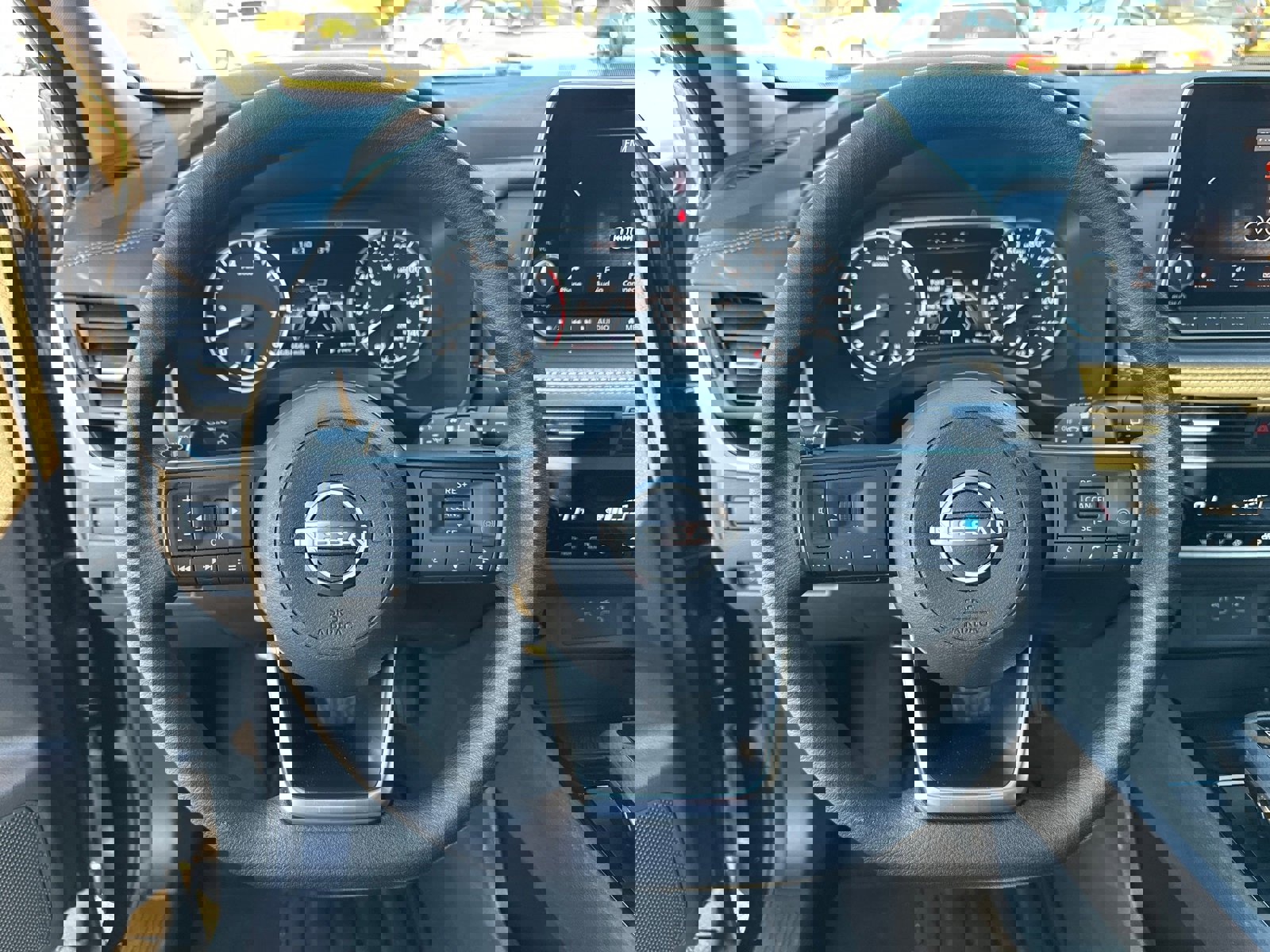 Used 2024 Nissan Rogue SV image 24