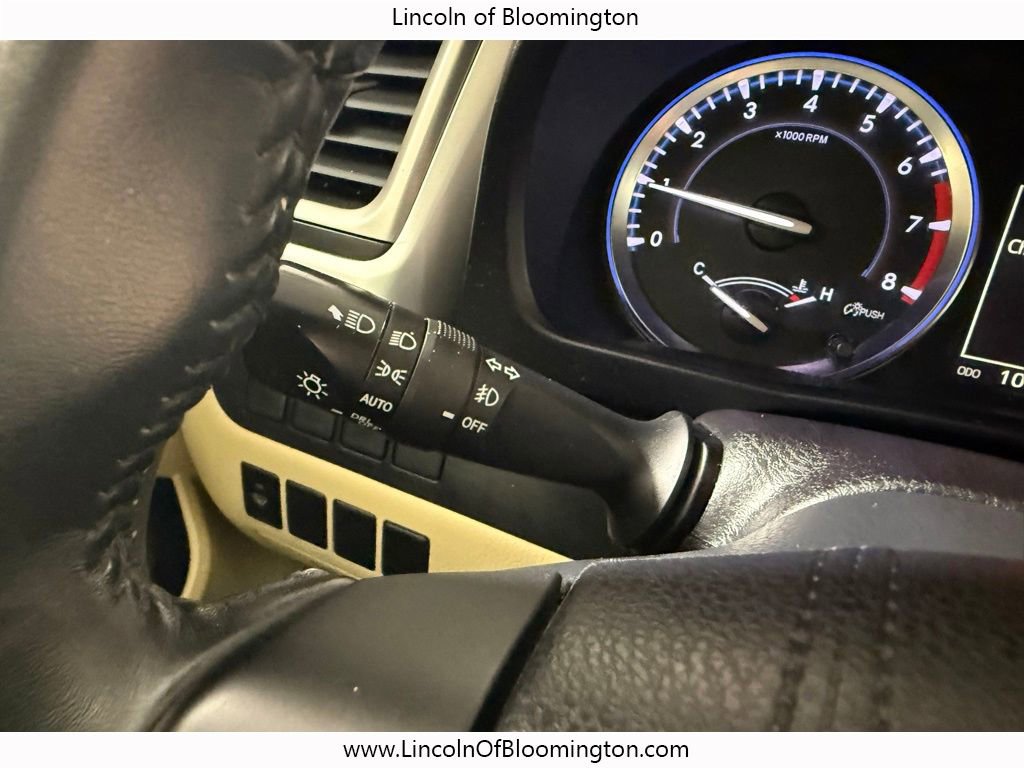 Used 2015 Toyota Highlander XLE image 32