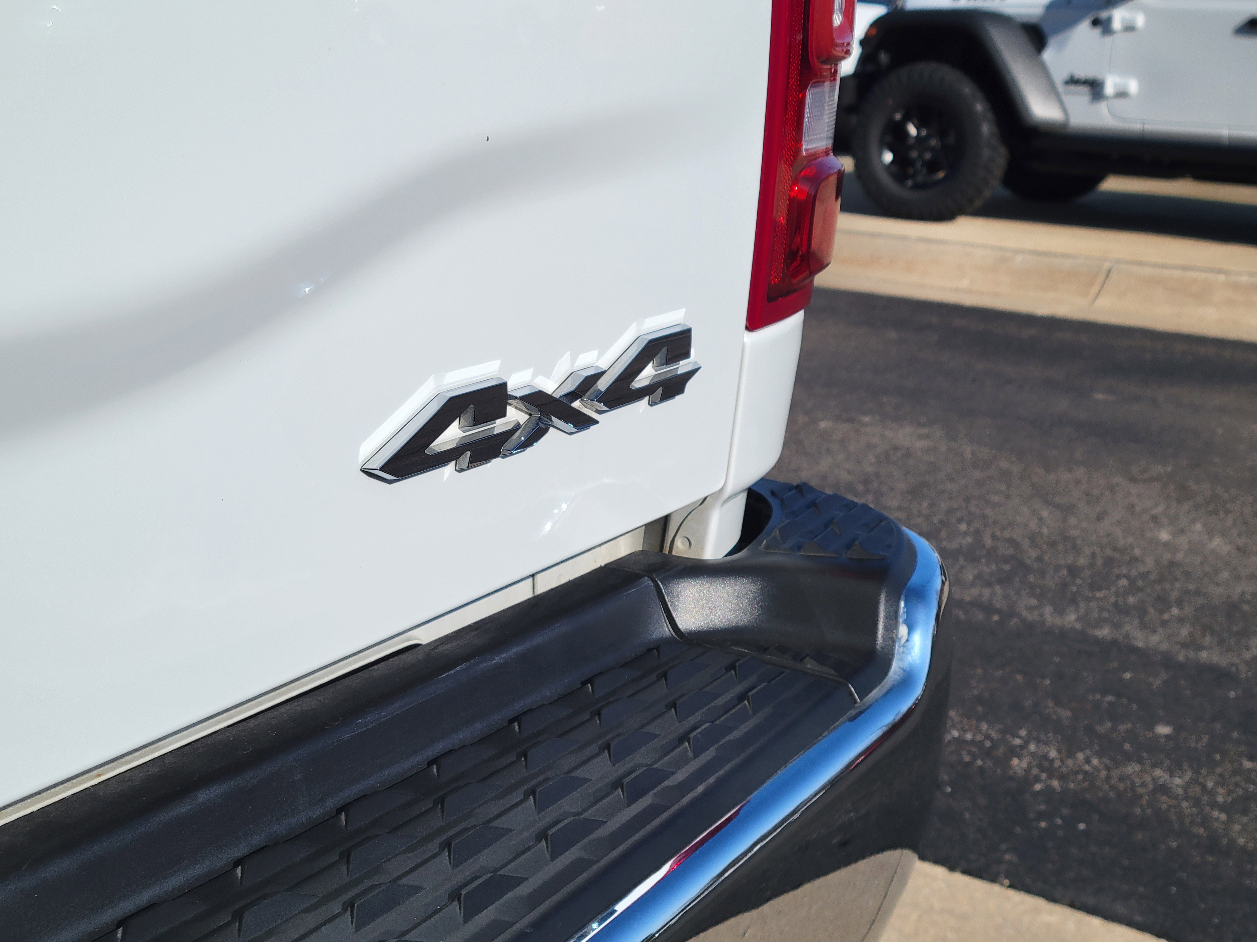 Used 2024 RAM 2500 Tradesman w/ Chrome Appearance Group image 20