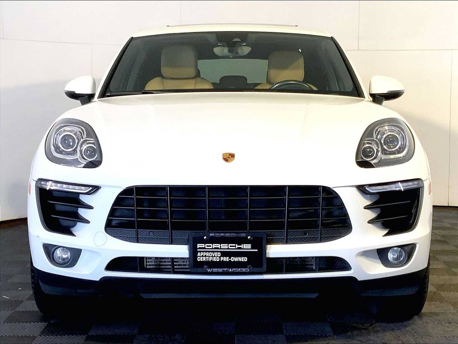 Certified 2018 Porsche Macan AWD/4WD image 10