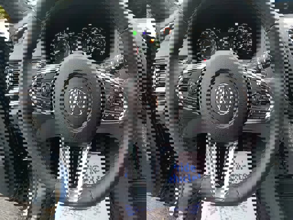 Used 2025 Acura RDX SH-AWD image 12