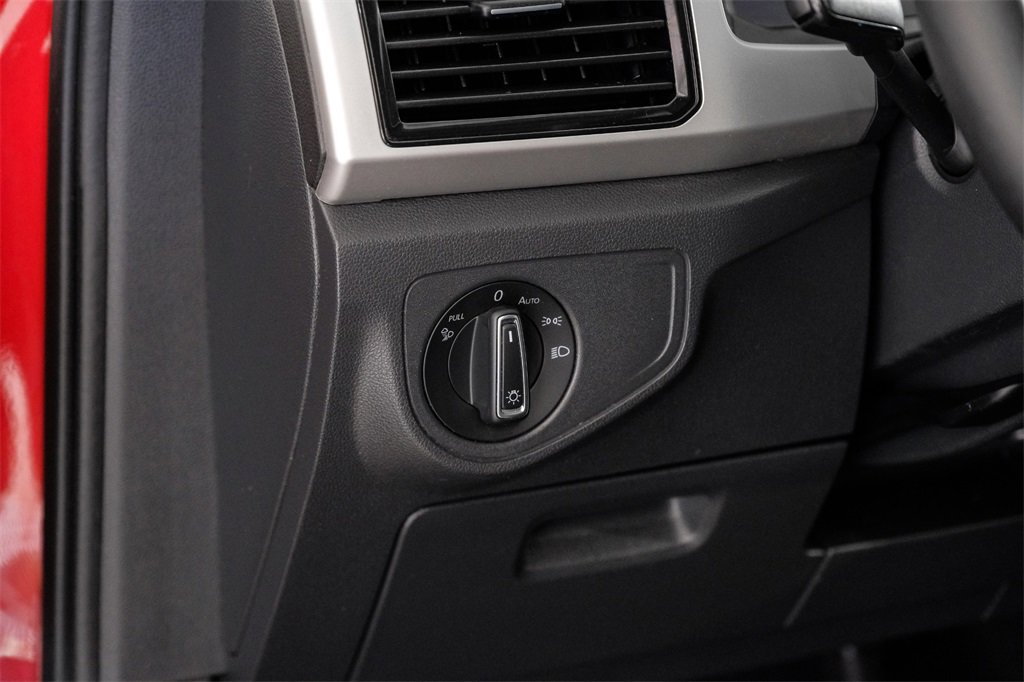 Used 2021 Volkswagen Atlas SEL Premium image 32