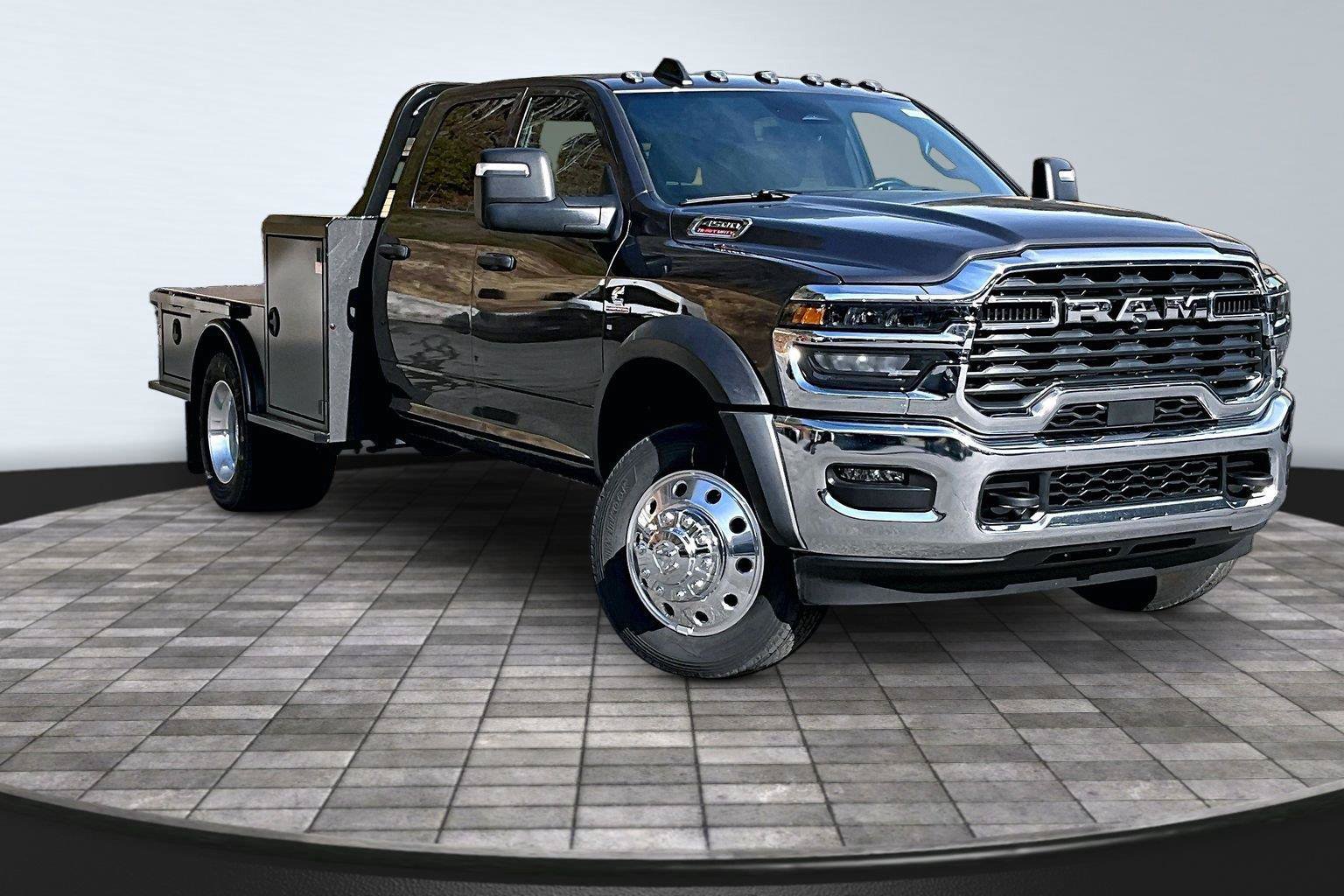 New 2026 RAM 4500 Tradesman w/ Chrome Appearance Group AWD/4WD image 2
