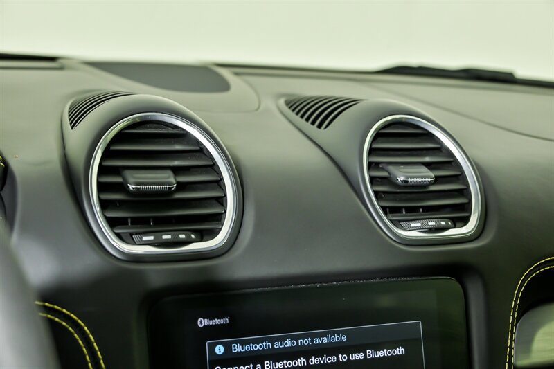Used 2020 Porsche 718 Cayman GT4 RWD image 28